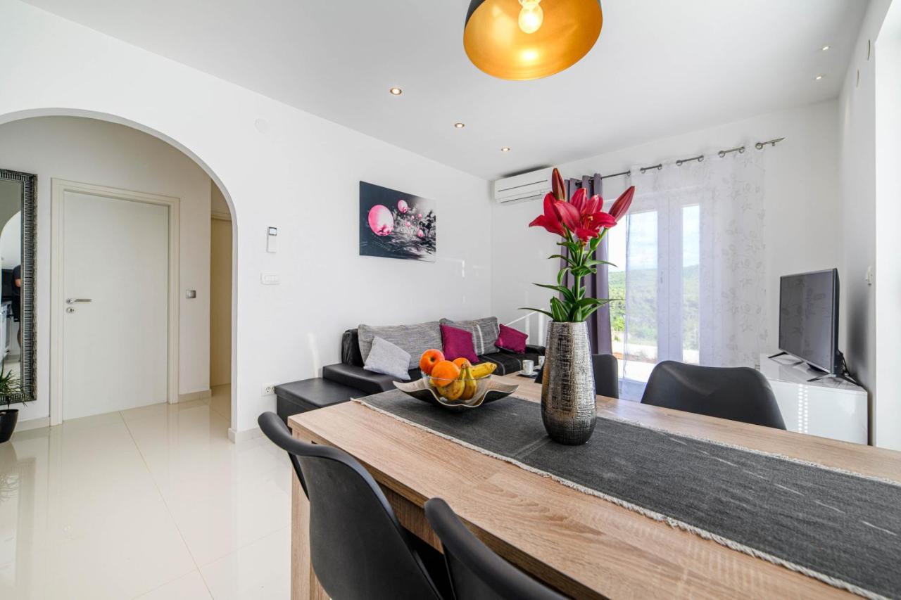 Apartment Jelic ชิเบนิก ภายนอก รูปภาพ